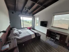 Apartment with a view of the valley - Image 2