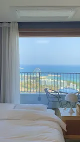 Heaven_23rd Floor Ocean & Mountain View/Sokcho Eye View/Netflix - Image 5