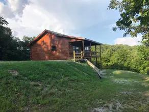 Misty Hollow Hideaway near the Buffalo River, AR - Image 5