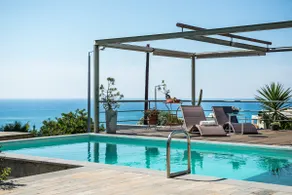 Artistic Pool Private Villa - Image 5