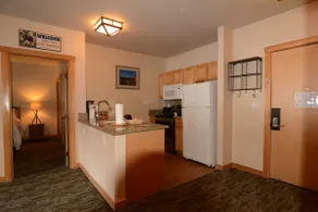 Quiet JS Lodge Ski In/Out 2BR/2BA sleeps 6 A/C - Image 4
