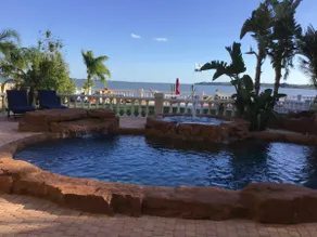 Bayside Retreat your tropical oasis - Image 3