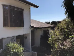 You will have the entire house to yourselves! Villa Imaihama Bldg. B is a private villa along the national highway, and pets are welcome! - Image 2
