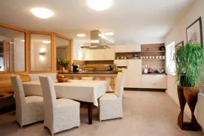 Modern Apartment in the City Center of Bad Ischl - Image 2