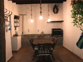 An old, charming country house - Image 5