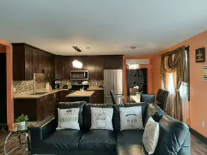 New fully furnished walk out basement suite - Image 5