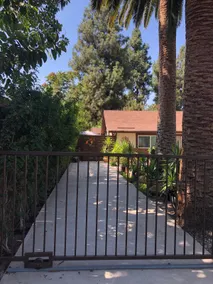Tranquil Studio w/ private patio - Image 3
