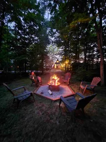 A-frame Cottage Lakeside, Charleston lake - Image 3