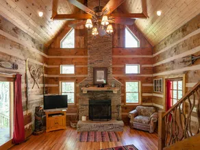 Creekside Cabin - Log Cabin med udendørs boblebad - Image 3