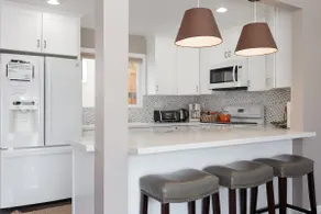 Modern Beach Condo - Walk to Sand & Pier + Parking - Image 3