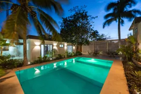 Back to Green 2 | Tropical Loft w/ Pool & Terrace - Image 2