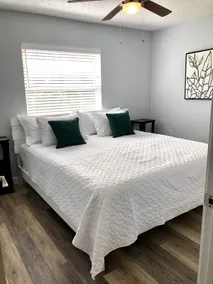 Fully Renovated Home in Downtown Clermont - Image 5