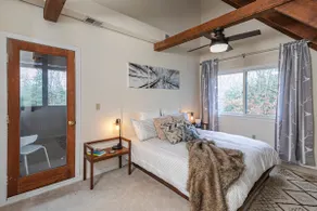 Handsome stylish apartment for a Princeton escape! - Image 4