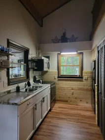 Cozy Higgins Lake House - Image 5