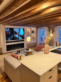 Parisian stays / Air-conditioned Louvre Suite / 5* - Image 3