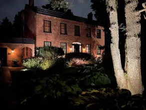 The Historic Jesse Buel Farmhouse w Heated Pool - Image 4