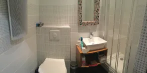 Suite in hypercenter, 3-min walk to train station. - Image 4