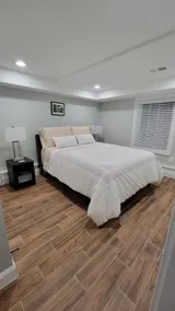 Two bedroom urban oasis with off street parking - Image 4