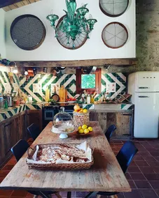 17th century farmhouse in a natural park's volcanic area - Image 3