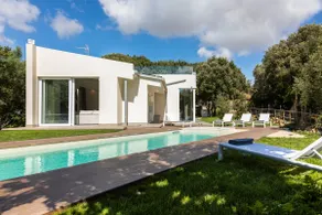 Modern villa with heated pool and sauna - Image 3