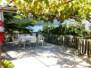 Picturesque house by the sea with wonderful view - Image 2