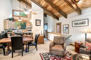 3Bed/2Bath Townhouse in Vail - Image 2