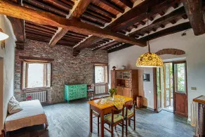 Relax in a tuscany village - Image 2