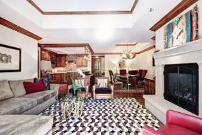 Exclusive 2BR Ritz-Carlton w Mountain Rustic Décor Save 20% on 7 Nights! - Image 4
