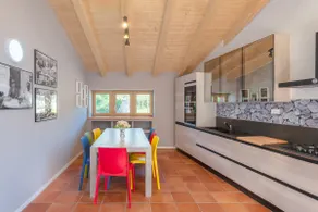 Villa i vingårdarna med utsikt över bergen - Image 5