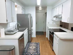 Rare 3BR Home w/ 2 Kings, Garage, 15 min to DT PDX - Image 5