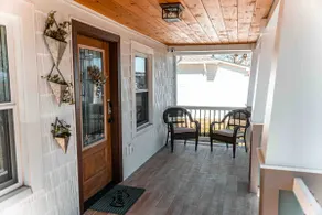 Convenient 2 bdrm. Airport bungalow. - Image 3