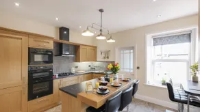 The Abbey Apartment - Image 4