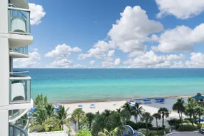 ✿Hotel Marenas on the beach✿ sleeps 4 + baby - Image 2