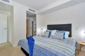 Waterfront Pearl Suite 2 Bed Luxury Apt - Image 5