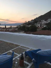 The house with the blue door - Image 2