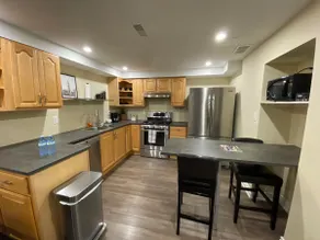 Charming and cozy suite downtown Whitby - Image 2