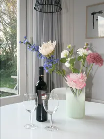 Cozy Cottage - Image 5