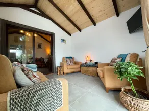 Beautiful Lí Ban Cottage by the Sea - Image 2