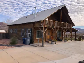 Zion’s Getaway with spa and pickleball - Image 2
