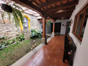 Large house in Antigua Guatemala with pergola - Image 5