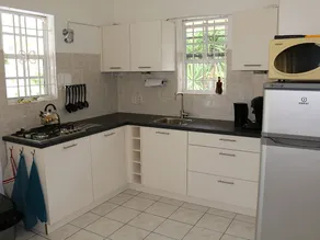 Cozy fully equipped house with private garden. - Image 3