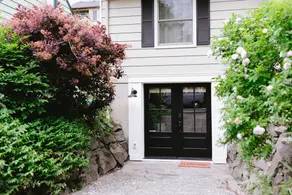 Henry's Hideaway-Cozy Farmhouse Styled Guest Suite - Image 3