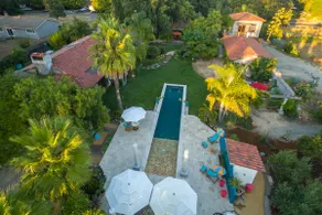 Romantic Tropical Garden Casita - Image 3