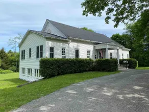 1803 Fam. Mt. School House w/game room & hot tub - Image 4