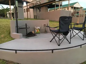 House in Praia do Bilene House No 1 Sleeps 2 - 10 - Image 2