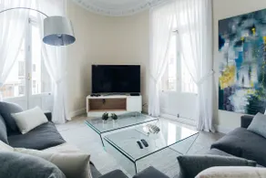 Premium Home Gran Vía - Image 3