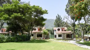 VILLA 6 - LUNA DEL LAGO - Image 2