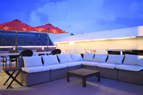 Luv Oceanside Views-1 House to Beach, Boardwalk and Waves-Spacious Rooftop Sun Deck-Plus King Beds too! - Image 2