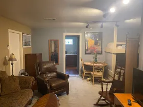 Peaceful Studio -attachedapt-near downtown Lindale - Image 2