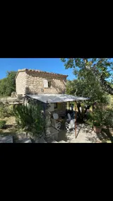 Mazet in the heart of Provence, next to Gordes - Image 3